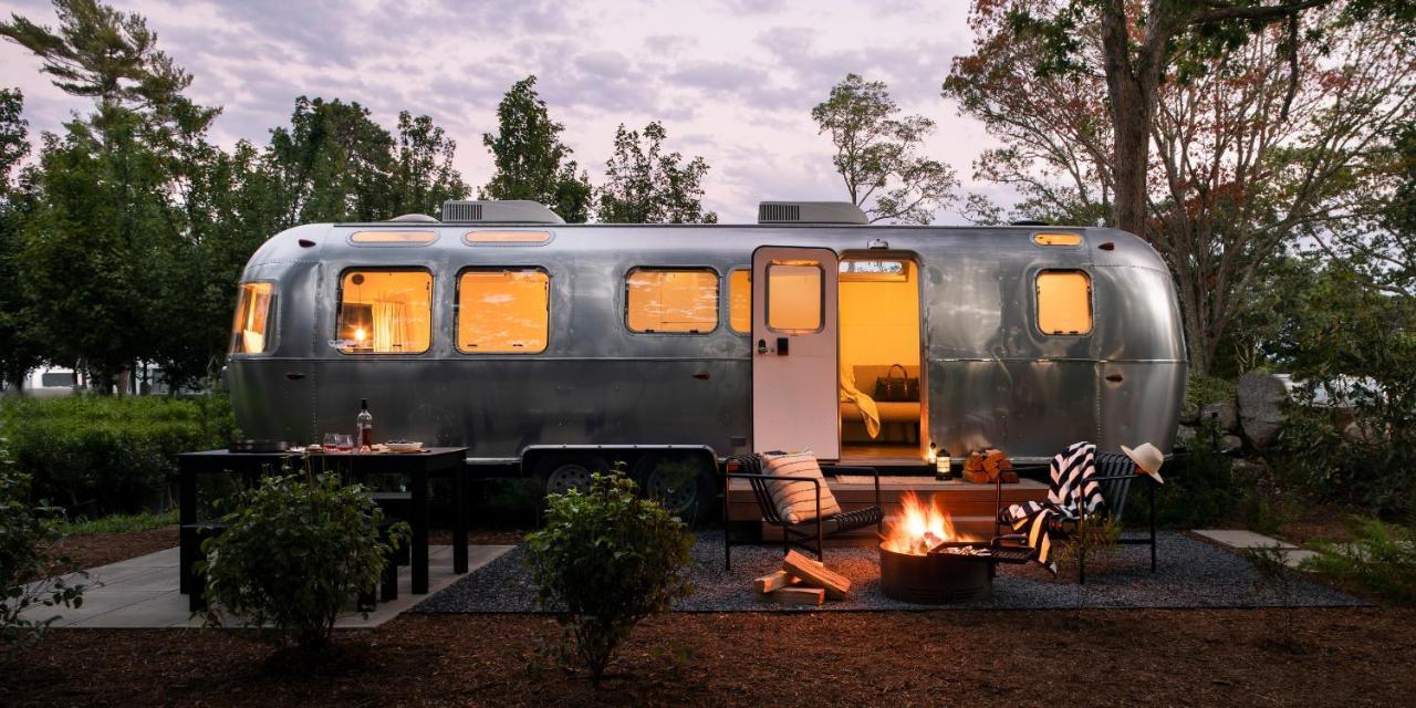 Отель Autocamp Cape Cod Фолмут Экстерьер фото