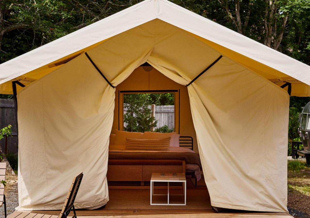 Отель Autocamp Cape Cod Фолмут Экстерьер фото