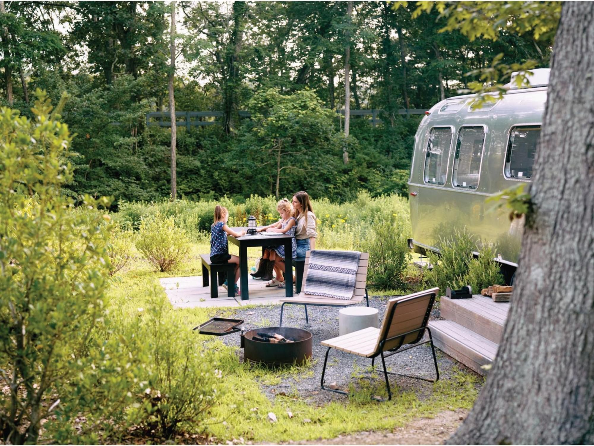 Отель Autocamp Cape Cod Фолмут Экстерьер фото